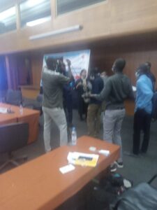 seminaire gravitas traduire